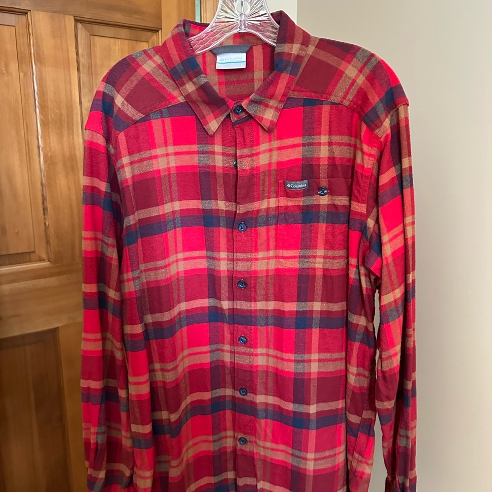 Columbia Men's Red and Brown Plaid Button Down Shirt